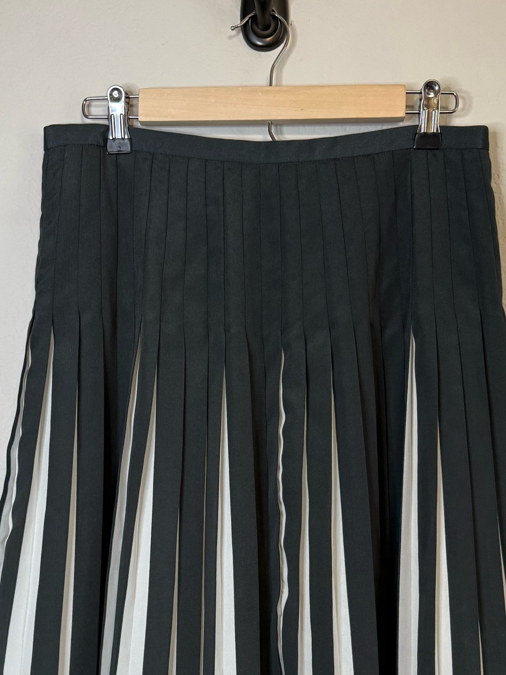 J Crew Accordion Pleated Black & White Contrast Full Midi Skirt A9680 Size 6 - Picture 3 of 12